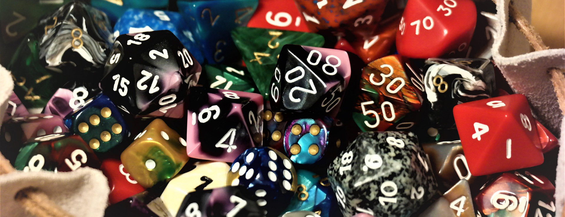 Front Page -Card Games Shop dice 2833823 1920